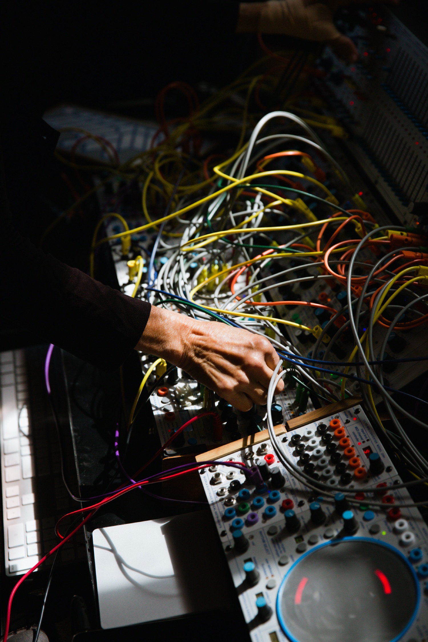 Suzanne Ciani operates a synthesizer